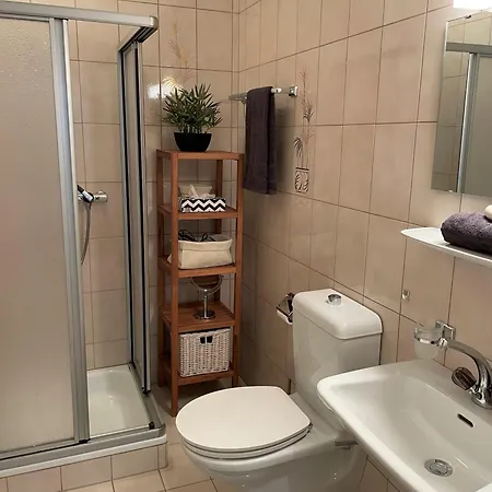 Apartman Maggiore By Fewotessin *